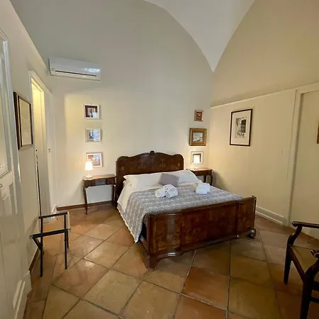 4 Balconi Rooms- Dimora Arditi Bed & Breakfast