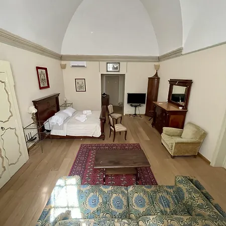 فندق مبيت وإفطار 4 Balconi Rooms- Dimora Arditi ليتشي