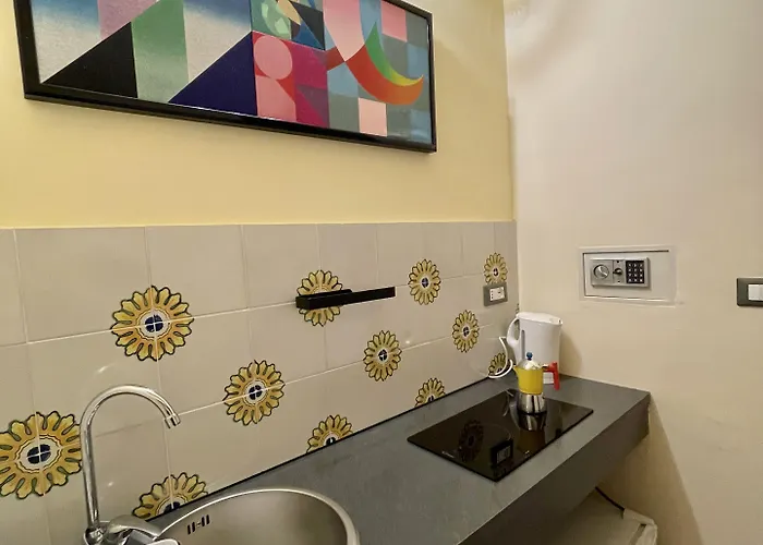 Bed & Breakfast 4 Balconi Rooms- Dimora Arditi 3*