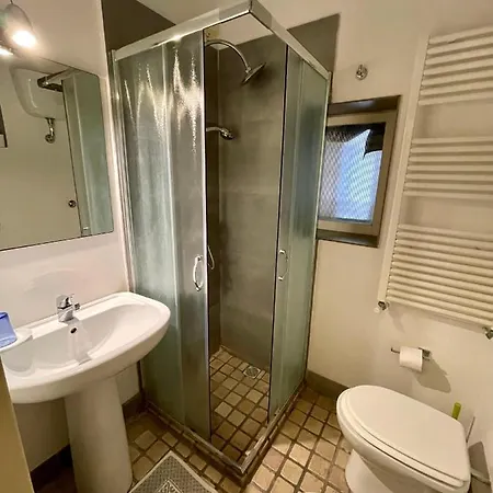 לינה וארוחת בוקר 4 Balconi Rooms- Dimora Arditi לצ'ה