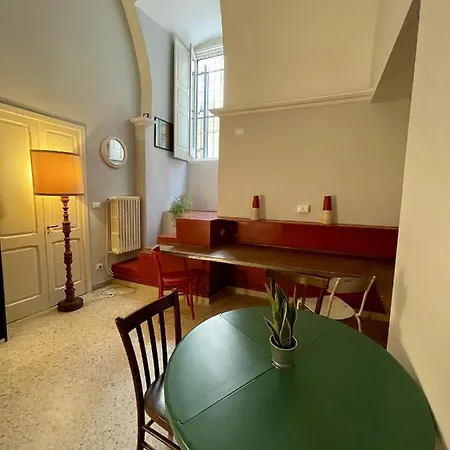 לינה וארוחת בוקר 4 Balconi Rooms- Dimora Arditi 3*