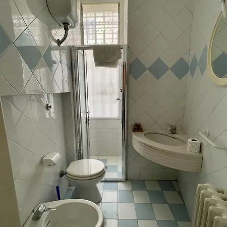 לינה וארוחת בוקר 4 Balconi Rooms- Dimora Arditi לצ'ה