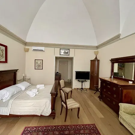 לינה וארוחת בוקר 4 Balconi Rooms- Dimora Arditi