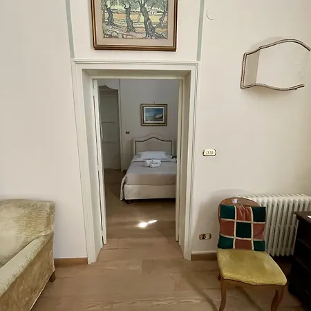 לינה וארוחת בוקר 4 Balconi Rooms- Dimora Arditi